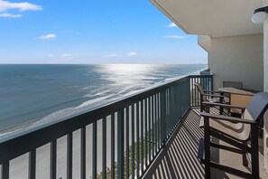Property grounds - Ashworth Ocean Front Resort (North Myrtle Beach)