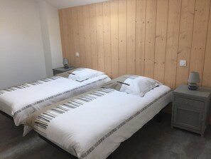 3 chambres, fer et planche à repasser, Wi-Fi