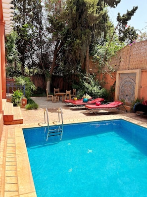Utomhuspool