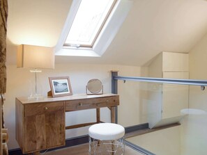 Towels - The Garden Room at Eudon George (Eudon George, near Bridgnorth)