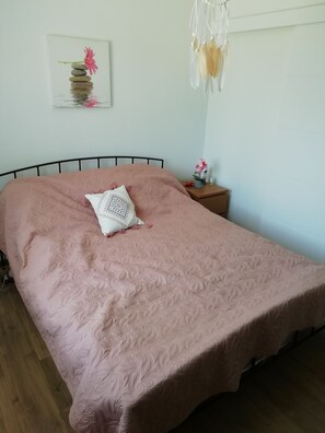 3 bedrooms, iron/ironing board, WiFi, bed sheets - Recent house on the Arcachon basin (Biganos)