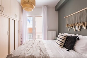 1 bedroom, iron/ironing board, free WiFi, bed sheets - Delightful 1BD Apartment in Plaka (Athens)