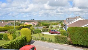 Unclassified image, 2 of 11, button - Swanky Holiday Home in Saint Merryn With Garden (Padstow)