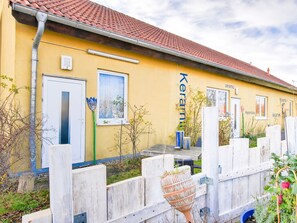 Apartment | Exterior - Nifty Apartment in Rövershagen near Sea (Roevershagen)