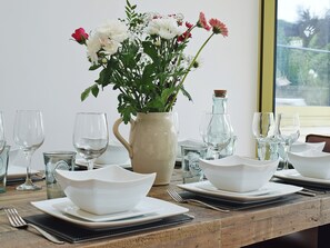 Dining - 4 bedroom accommodation in Summerbridge, near Harrogate (Summerbridge, near Harrogate)
