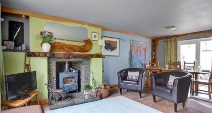 Semi Detached, Stone Built Holiday Home near Swansea & Brecon Beacons