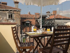 Apartment | Balkon