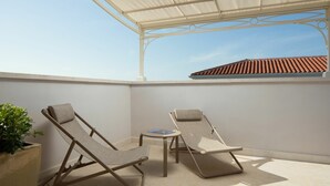 Villa | Balcón