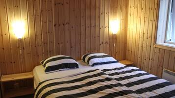 Chalet | 3 bedrooms, individually furnished, bed sheets