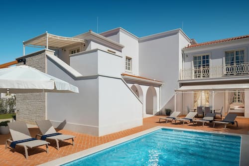 Villa | Exterior
