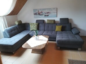 Apartment | Living room | Fireplace