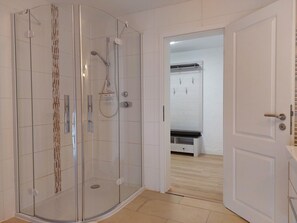 Apartment | Badezimmer