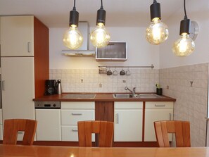 Apartment | Private kitchen | High chair - Mountain Biker's Farmstay (Villingen-Schwenningen)