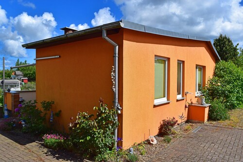 Quaint Bungalow in Reddelich near Baltic Sea Coast