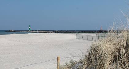 Quaint Bungalow in Reddelich near Baltic Sea Coast