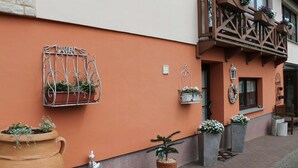 Exterior - Lovely Apartment in Schwaan (Schwaan)