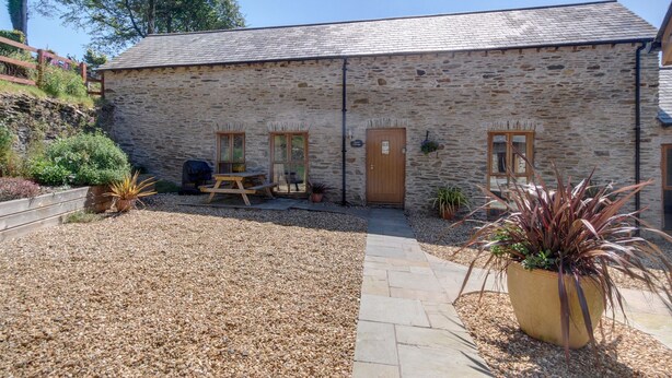Unclassified image, 1 of 22, button - Pleasant Cottage in Ilfracombe near Sea (Ilfracombe)