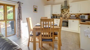 Unclassified image, 3 of 22, button - Pleasant Cottage in Ilfracombe near Sea (Ilfracombe)