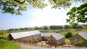 Unclassified image, 2 of 22, button - Pleasant Cottage in Ilfracombe near Sea (Ilfracombe)