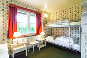 Chalet | 3 Schlafzimmer, individuell eingerichtet, Bettwäsche
