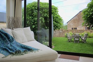 Interior - Unique Holiday Home in Virton with Hot Tub (Habay)