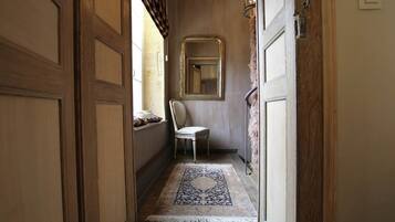 House | Bahagian dalam