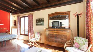 Apartment | Living area