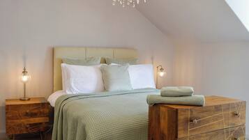 3 bedrooms, free WiFi, bed sheets