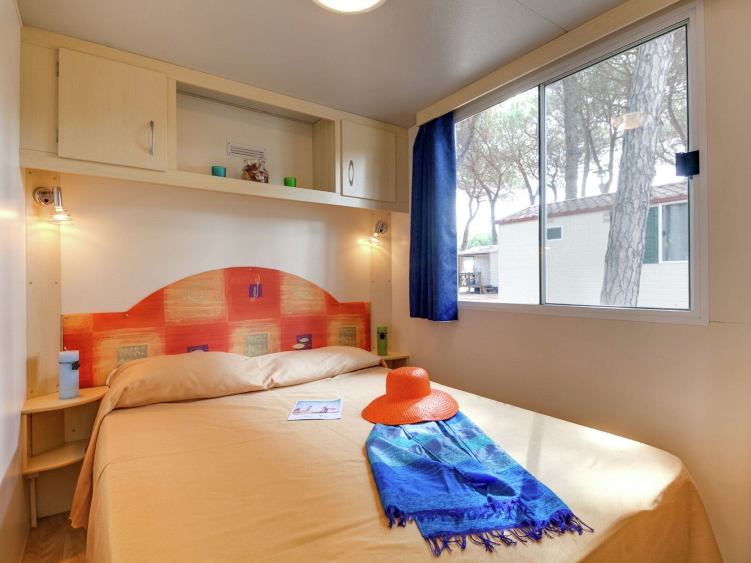 Chalet | 2 bedrooms, individually furnished, bed sheets