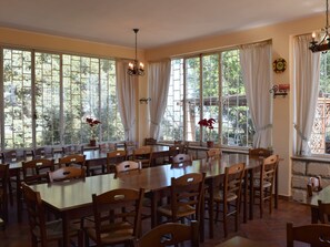 Villa | Restauranger