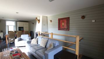 House | Living room | DVD player