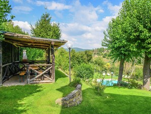 Garden - Holiday Home Monte With Pool and Forest Trails (Monte Santa Maria Tiberina)