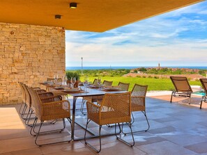 House | Dining