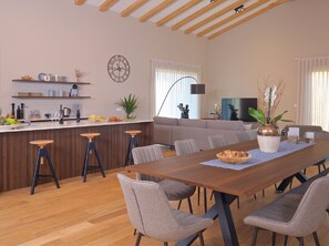 House | Private kitchen - Enticing Holiday Home in Brtonigla with Hot Tub (Brtonigla)