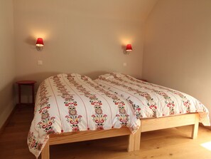 Ferienhaus | 4 Schlafzimmer, individuell eingerichtet, Bettwäsche