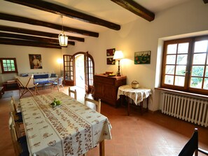 Dining - Chic Holiday Home in Monte Argentario With Garden (Monte Argentario)