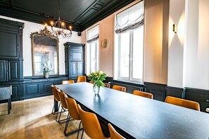 House | Dining