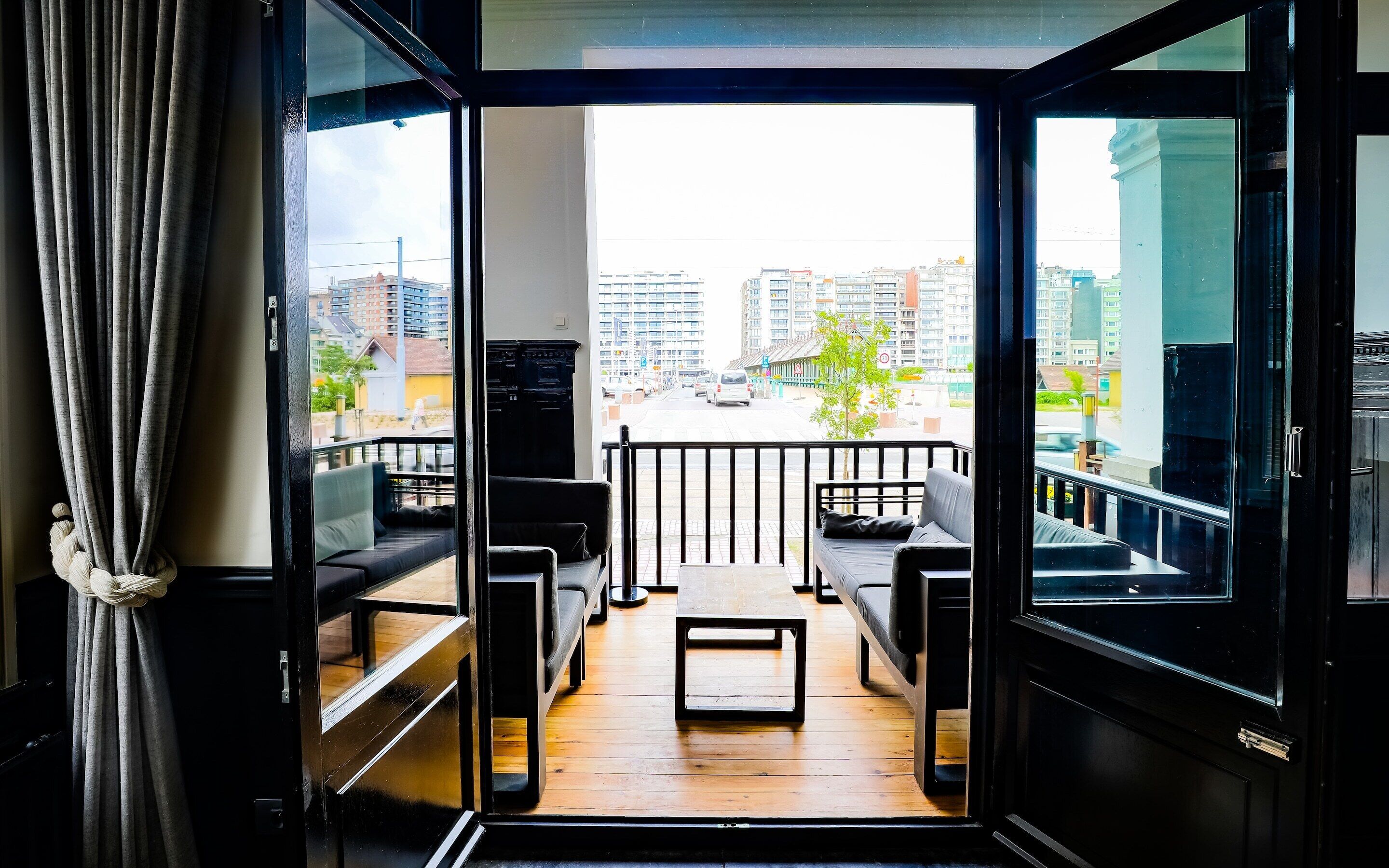 الإطلالة من المنشأة