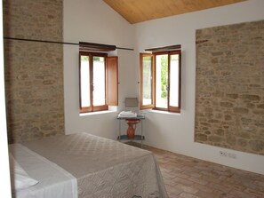 Ferienhaus | 3 Schlafzimmer, individuell eingerichtet, Bettwäsche