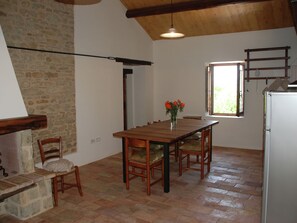 House | Dining
