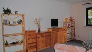 Apartment | Living room - Modern Apartment in an Idyllic Location in the Spreewald (Burg (Spreewald))