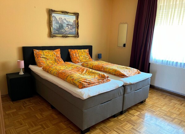 Maison | 3 chambres, ameublement unique, fer et planche à repasser