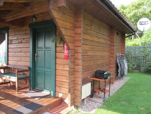 Exterior - Charming House on a Hill Overlooking the Lake, Near Miedzyzdroje (Miedzyzdroje)