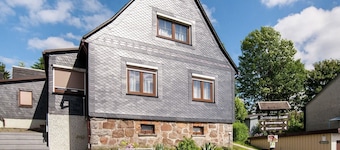 Pretty Holiday Home in Neustadt am Rennsteig near Ski Area