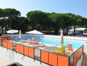 Pool - Residence with Wifi and Pool in the Heart of the Po Delta Park, Near the Sea (Comacchio)