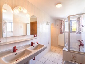 House | Bathroom - Gouvy Getaway Holiday Home (Gouvy)