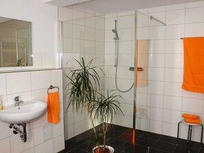 Apartment | Bathroom