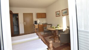Living room - Cozy Apartment in Niehagen Germany With Terrace (Ostseebad Ahrenshoop)