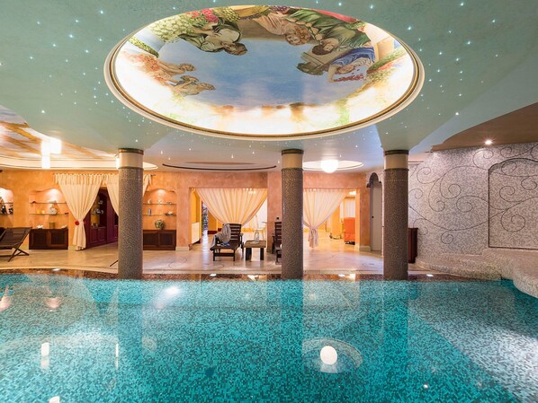 Villa | Pool | Innenpool, Außenpool