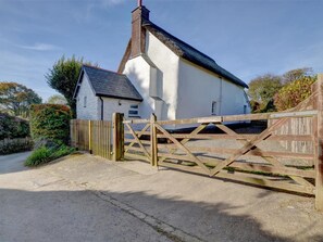 Exterior - Comfortable Cottage in Kingsheanton With Private Garden (Barnstaple)